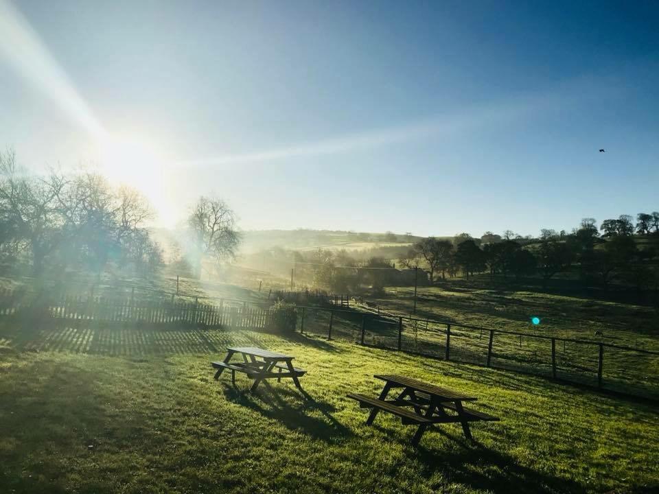 Gratton Grange Farm Bed & Breakfast Elton  Bagian luar foto