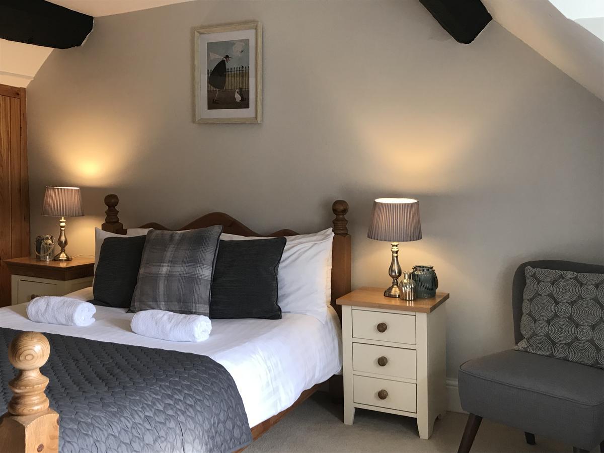 Gratton Grange Farm Bed & Breakfast Elton  Bagian luar foto