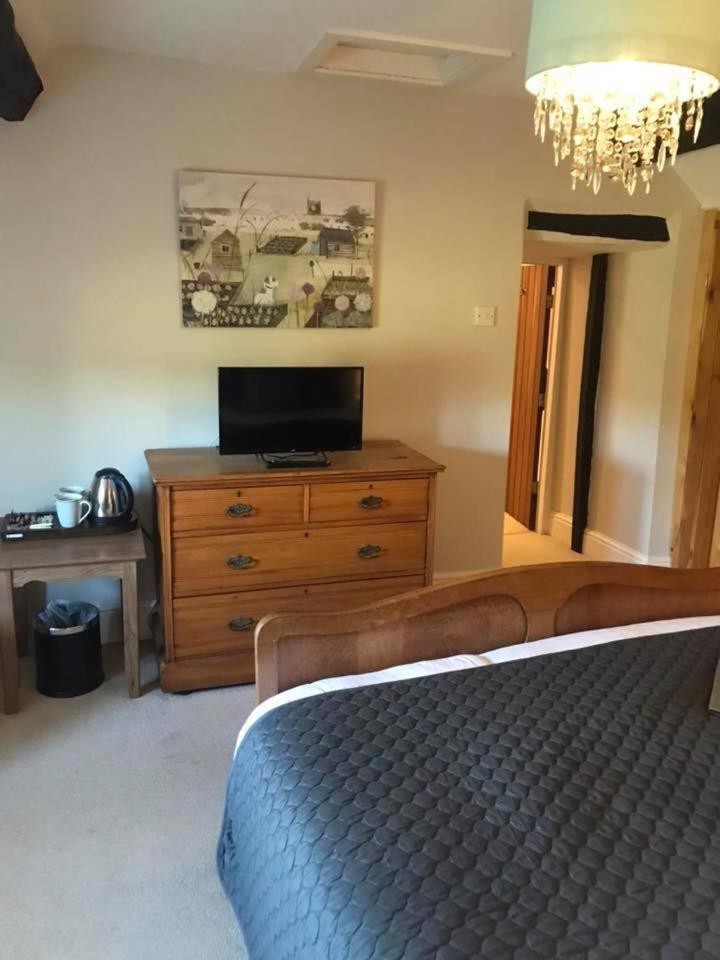 Gratton Grange Farm Bed & Breakfast Elton  Bagian luar foto
